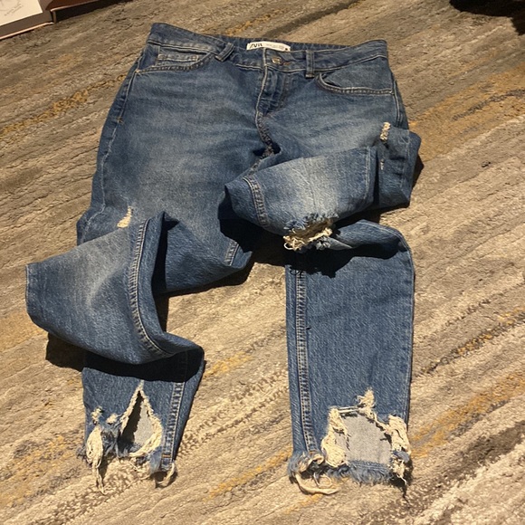 ZARA RIPPED JEANS - Picture 8 of 8
